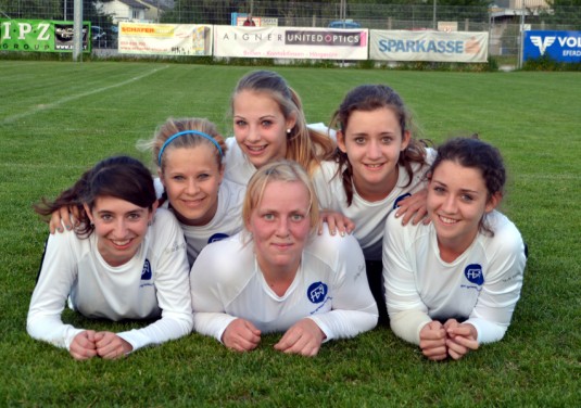 CUP-Heldinnen v.li. Eva Holzinger, Barbara Mair, Magdalena Leibetseder, Anna Lugmair, Katharina Moser und Anna Moser